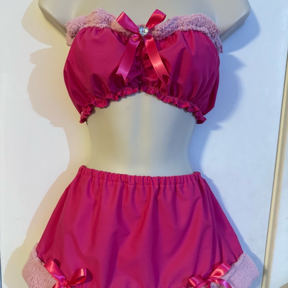 Y2K Angels Runway Inspired Pink Fur Micro Mini Skirt Crop Top